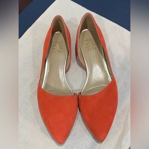 [Naturalizer] Colorful bright burnt orange suede flats